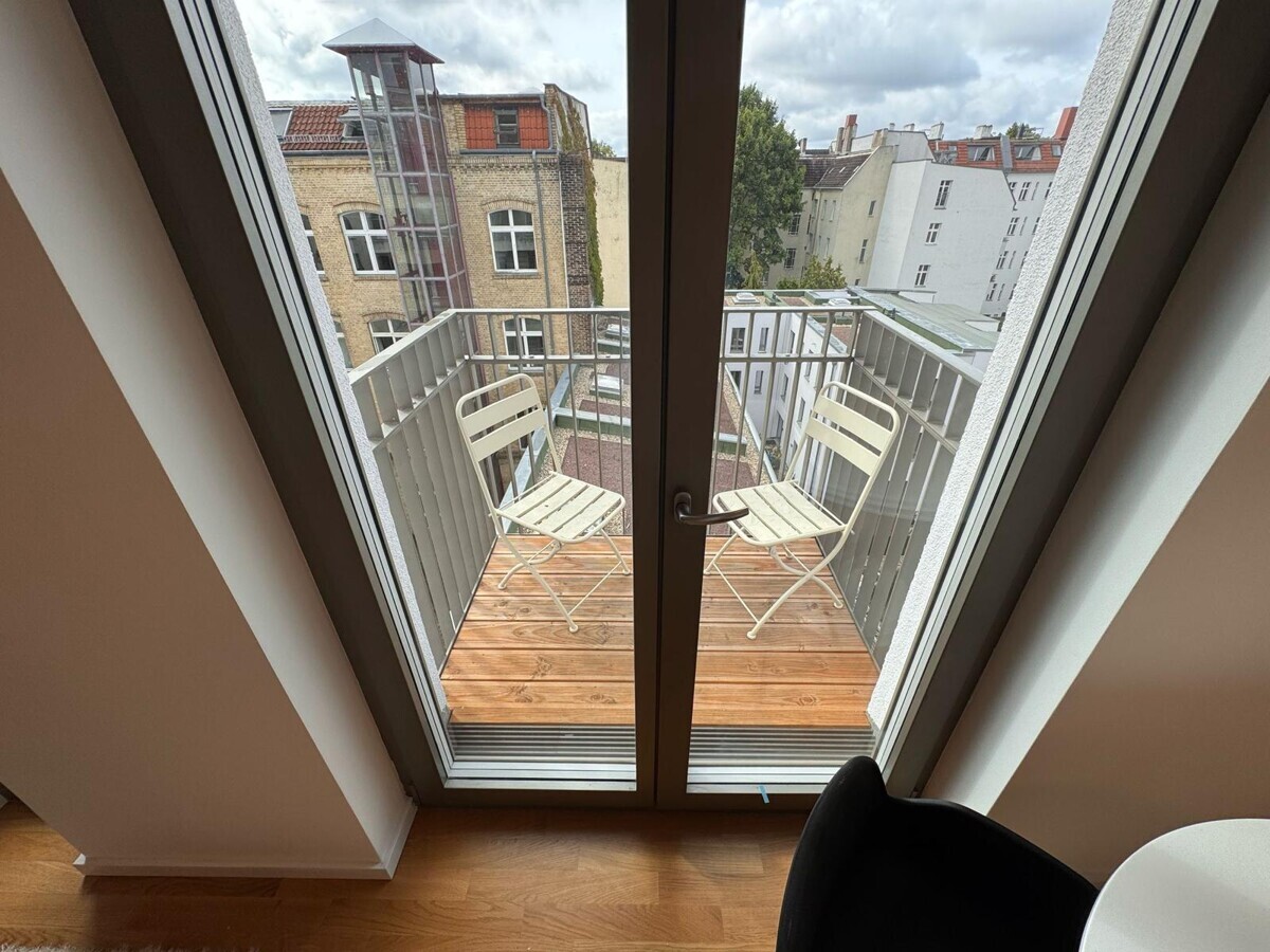 Weißensee: Berliner Allee: ERSTBEZUG im NEUBAU - ab SOFORT: Möblierte 1-Zi-Whg, 24m² + BALKON - 5.OG - Photo 3
