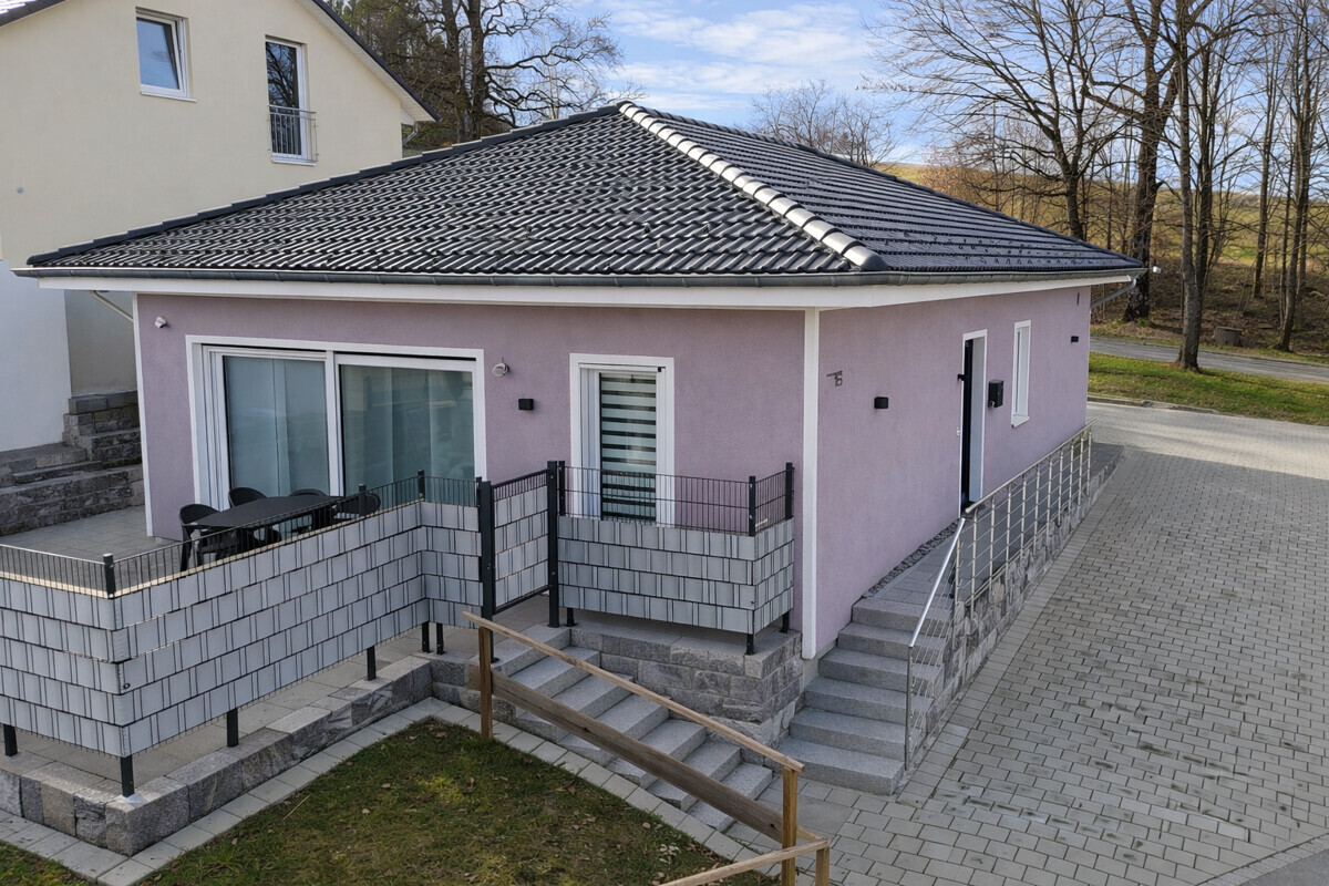 Straßenansicht (Originalfarbe)