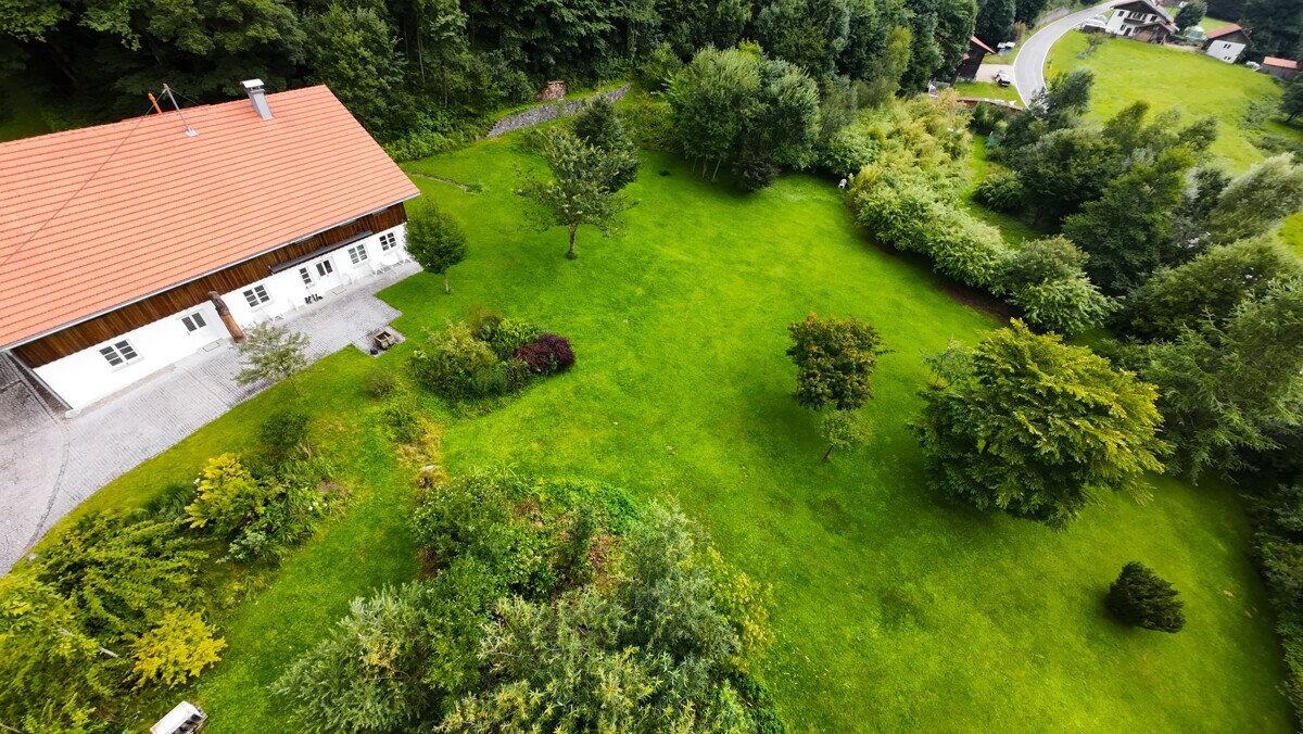 Haus mit Gartenbereich
