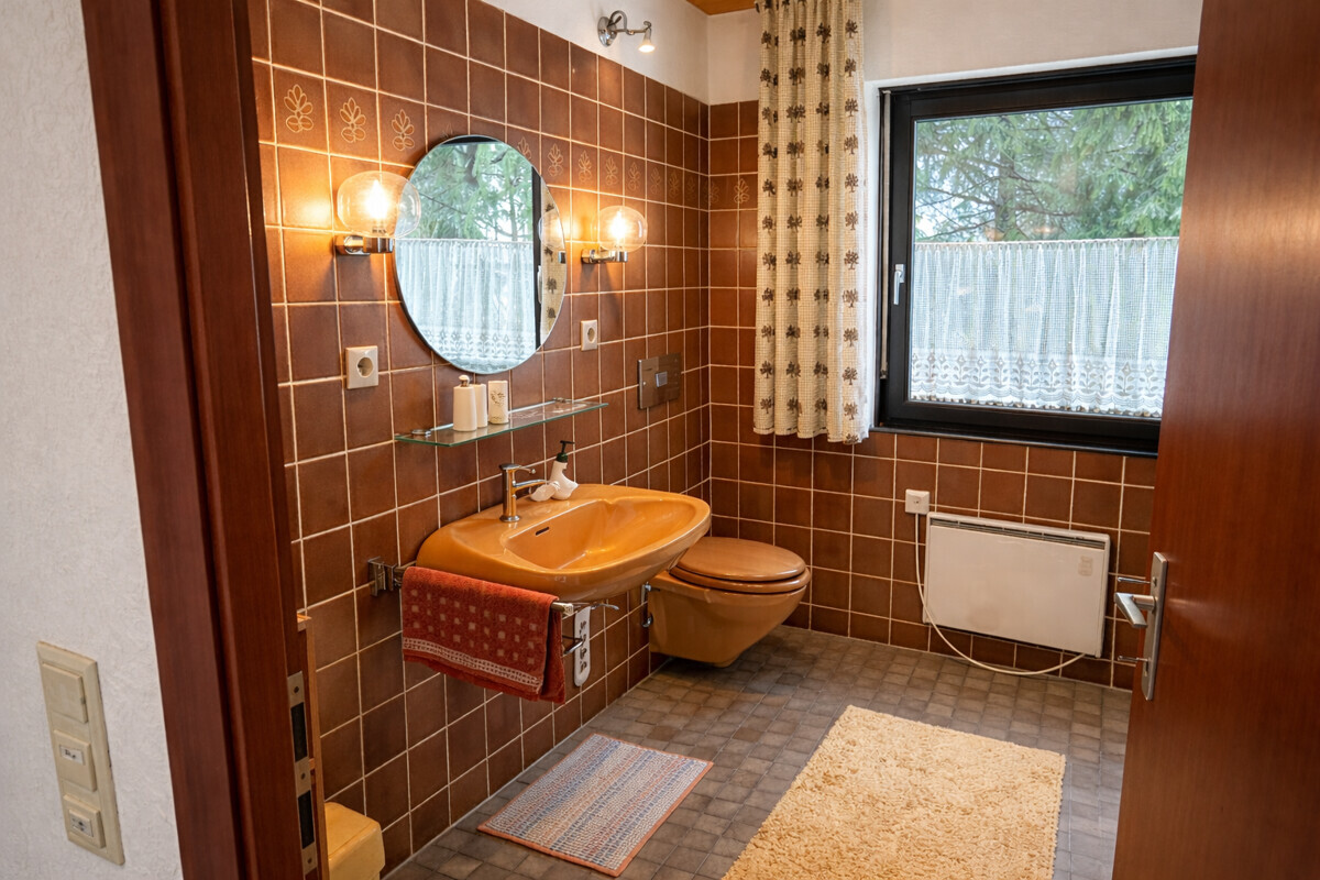 Badezimmer EG
