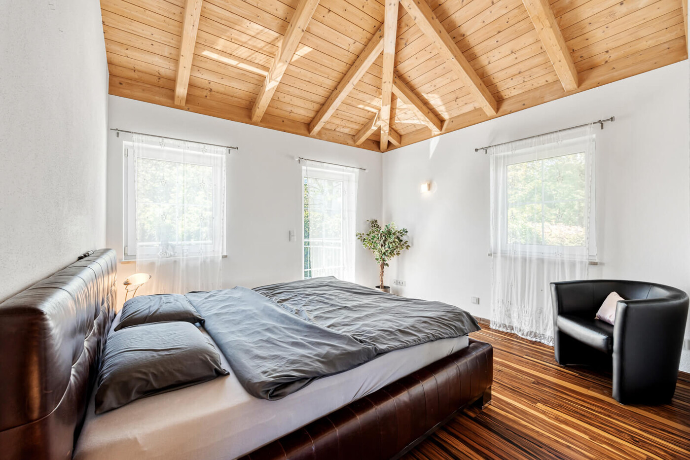 Elternschlafzimmer im OG