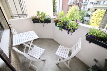 netter, ruhiger Balkon