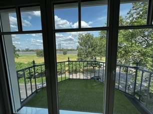 Balkon mit Blick auf den Rhein