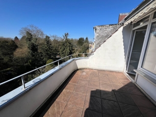 geräumige Dachterrasse West
