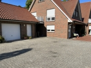 Garage und Eingang