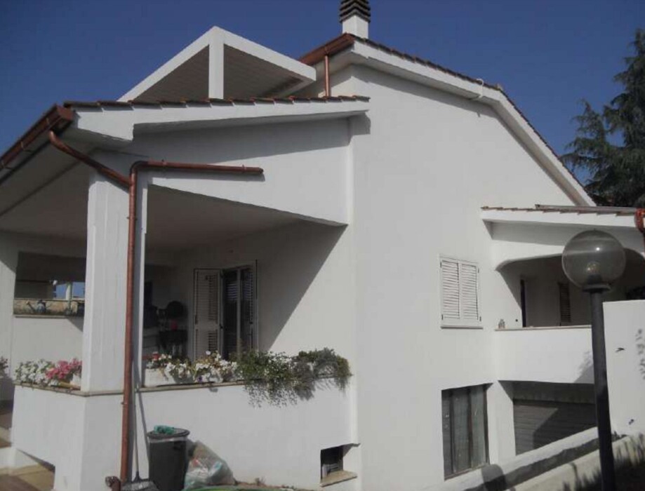 Immagine di CASA / VILLA VIALE NUOVA FLORIDA 96 – ARDEA