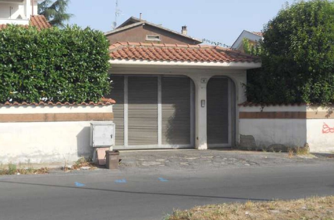 Immagine di CASA / VILLA VIALE NUOVA FLORIDA 96 – ARDEA