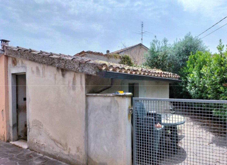 Immagine di VILLETTA VIA TOMBA  COLLI AL METAURO PU