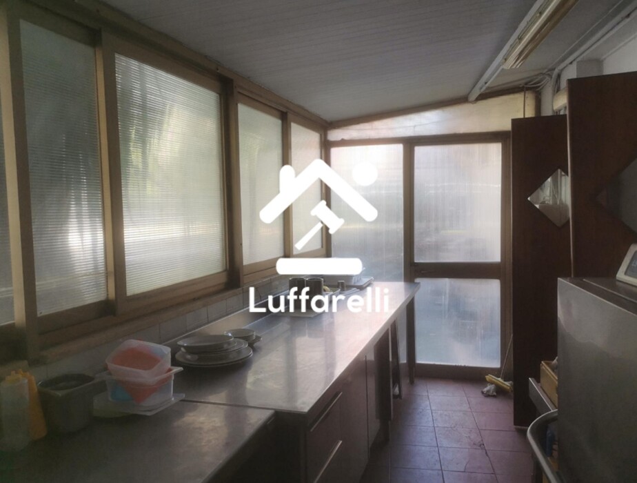 Immagine di COMPLESSO COMMERCIALE VIA PALMIRO TOGLIATTI – TARQUINIA (VT)