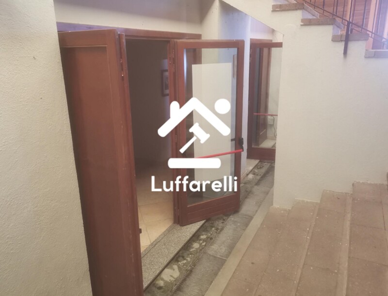 Immagine di COMPLESSO COMMERCIALE VIA PALMIRO TOGLIATTI – TARQUINIA (VT)