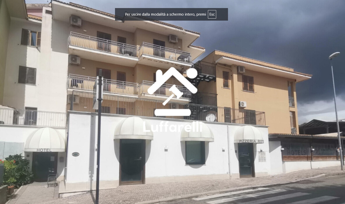 Immagine di COMPLESSO COMMERCIALE VIA PALMIRO TOGLIATTI – TARQUINIA (VT)