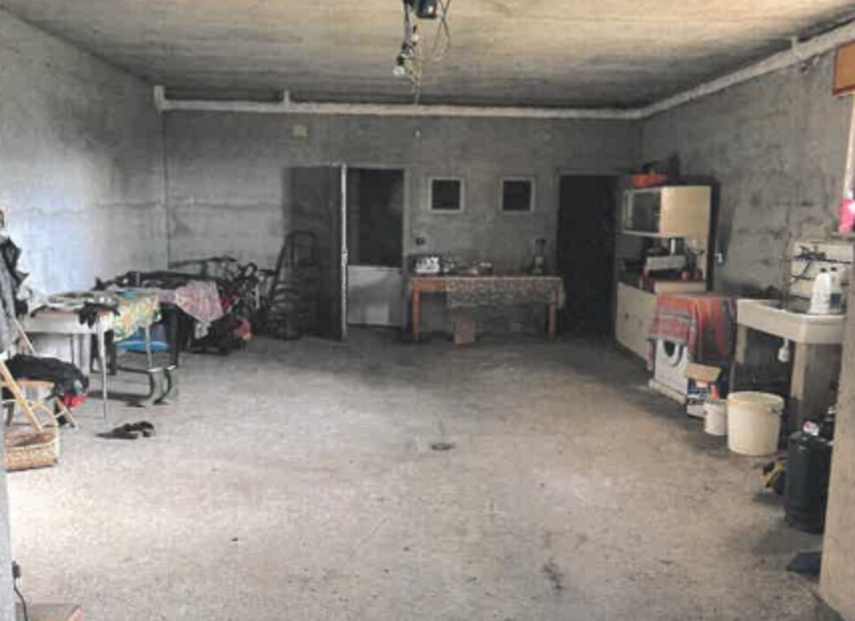 Immagine di CASA S. VIA STRADA DEI MAGALOTTI FRONTONE PU