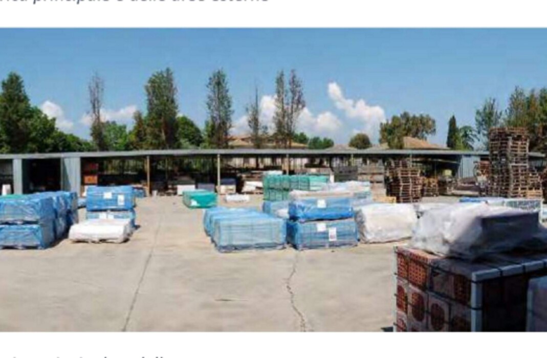 Immagine di CORPI DI FABBRICA VIA DELLA FERROVIA – FABRICA DI ROMA (VT)