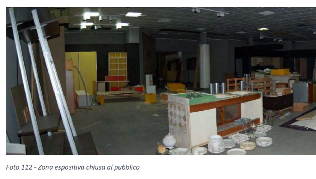 Immagine di CORPI DI FABBRICA VIA DELLA FERROVIA – FABRICA DI ROMA (VT)