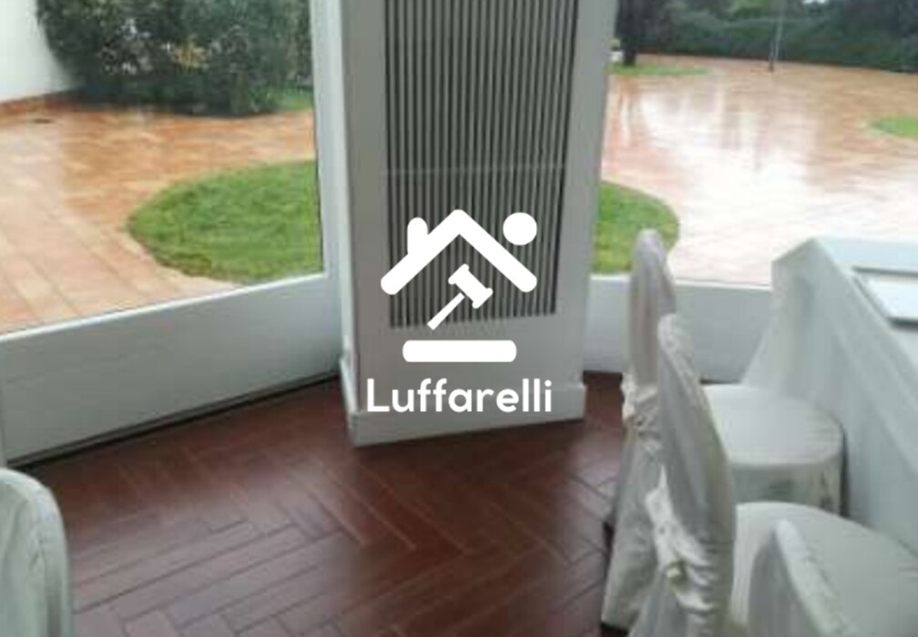 Immagine di NEGOZIO O LOCALE COMMERCIALE LOCALITÀ SANTA GIUSTA – TROIA