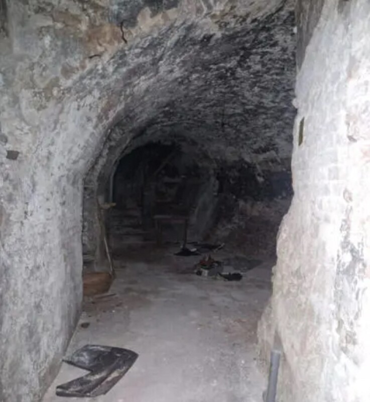 Immagine di NEGOZIO O LOCALE COMMERCIALE PIAZZA DEI PARTIGIANI – FABRIANO