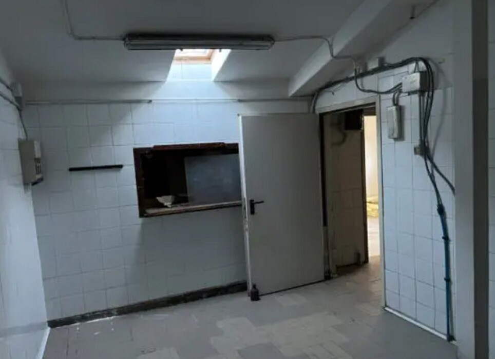 Immagine di NEGOZIO O LOCALE COMMERCIALE PIAZZA DEI PARTIGIANI – FABRIANO