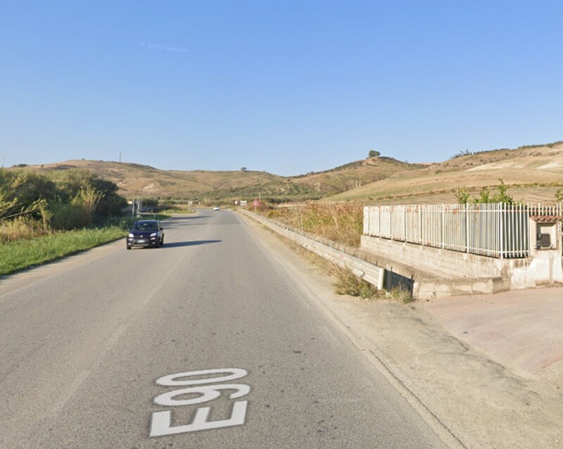 Immagine di OPIFICIO, STATALE 106,CROTONE, KR