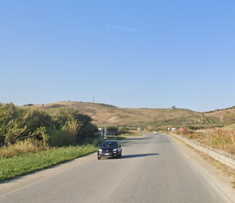 Immagine di OPIFICIO, STATALE 106,CROTONE, KR