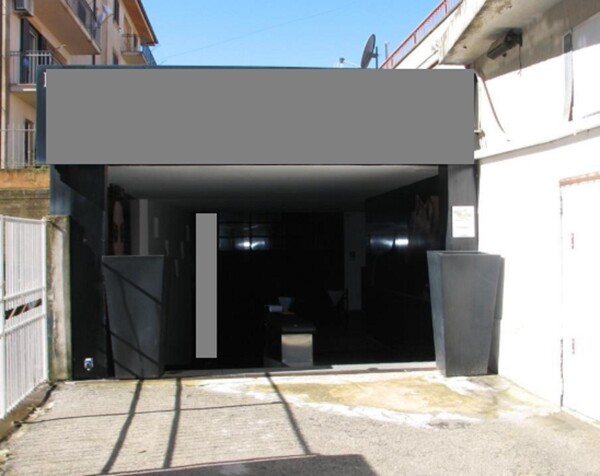 NEGOZIO O LOCALE COMMERCIALE TRAVERSA VIA CARDUCCI - PIAZZA ARMERINA — foto 3