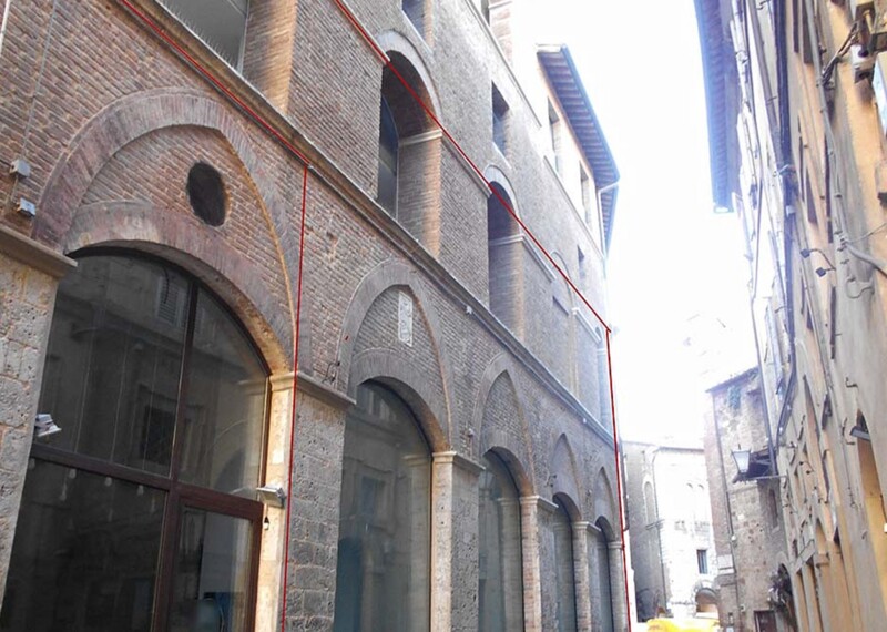 Immagine di NEGOZIO O LOCALE COMMERCIALE VIA DI CALZOLERIA – SIENA
