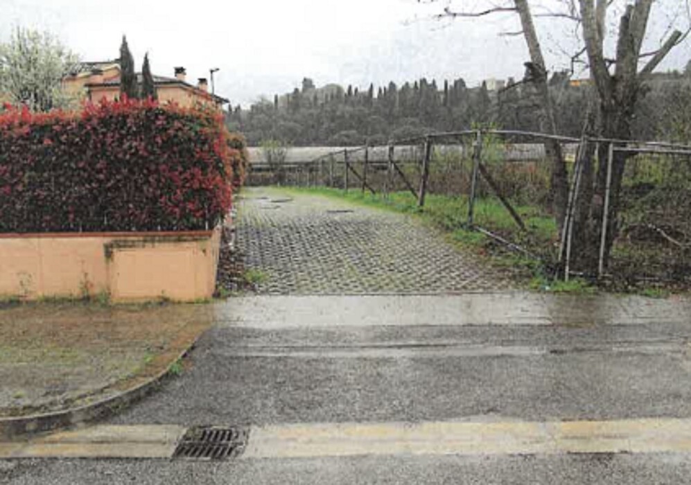 Immagine di TERRENO VIA MIA MARTINI – PRATO