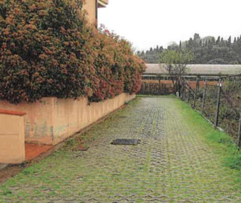 Immagine di TERRENO VIA MIA MARTINI – PRATO