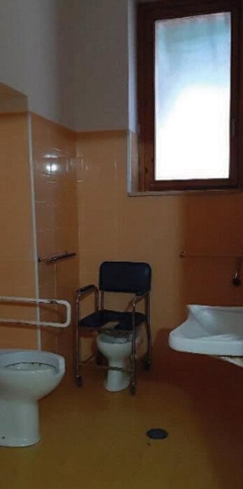 Immagine di NEGOZIO O LOCALE COMMERCIALE VIA CARCERE 48 – CALTAGIRONE