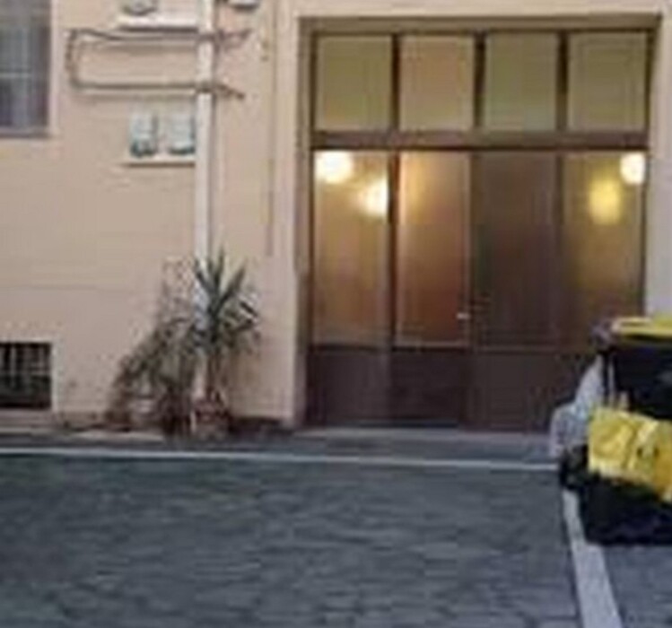 Immagine di DEPOSITO / MAGAZZINO VIA FARINI – ROMA