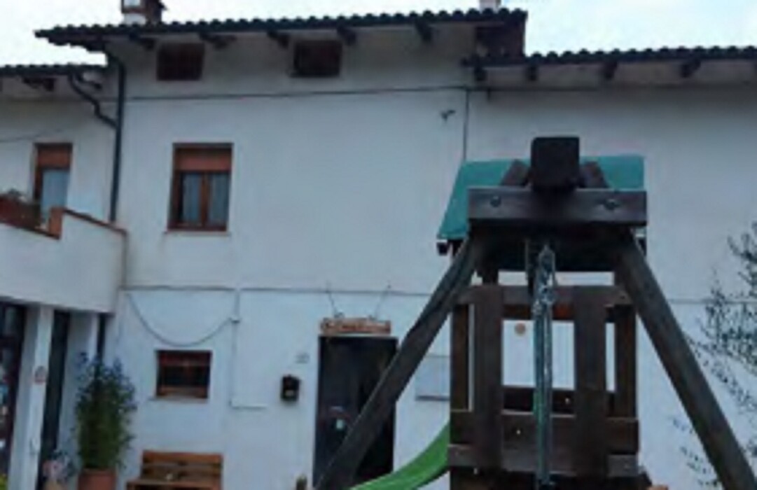 Immagine di AZIENDA AGRICOLA VIA VAL DI FORO -VIALLAMAGNA (CH)
