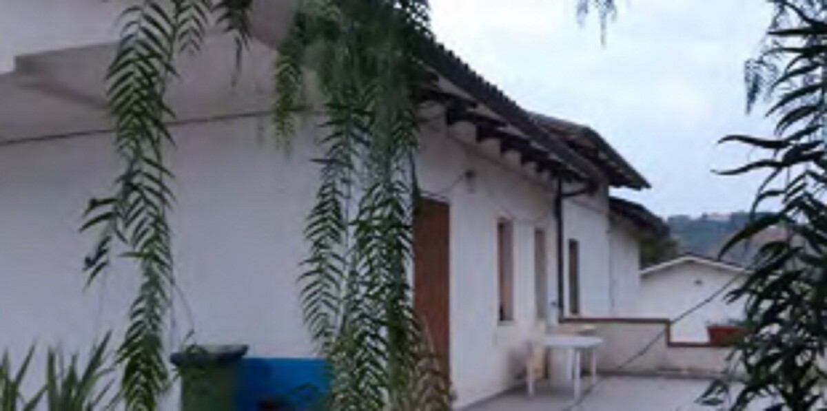 Immagine di AZIENDA AGRICOLA VIA VAL DI FORO -VIALLAMAGNA (CH)