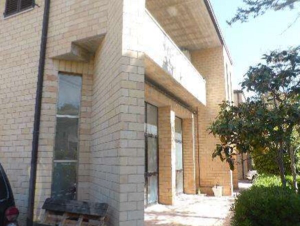 LAB. VIA LUSSU  SANT'ELPIDIO A MARE FM — foto 2