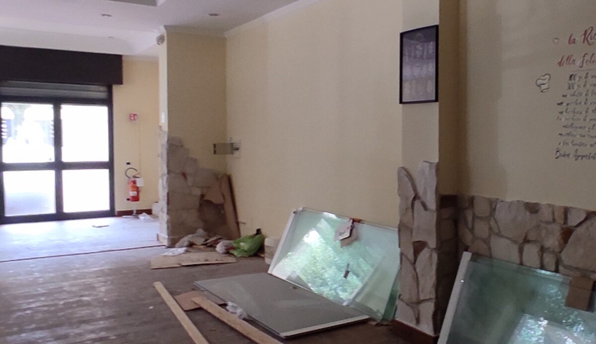 Immagine di LOCALE COMMERCIALE VIA ALESSANDRO CASALINI –  FIUGGI (FR)