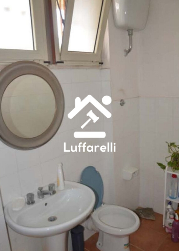 Immagine di NEGOZIO VIA ROASCIO – TRAGLIATELLA CAMPITELLO (RM)