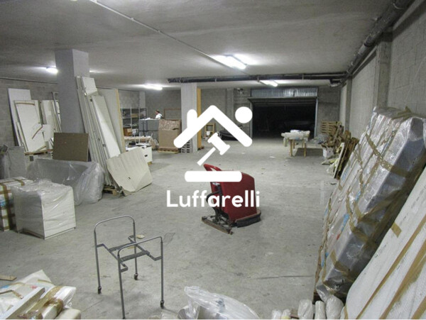 MAGAZZINO VIA FRATELLI DI DIO - MAGENTA (MI) — foto 5