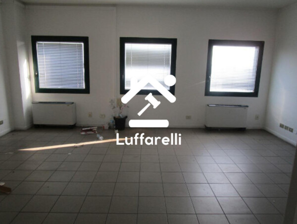 UFFICIO CORSO ITALIA - MAGENTA  (MI) — foto 9