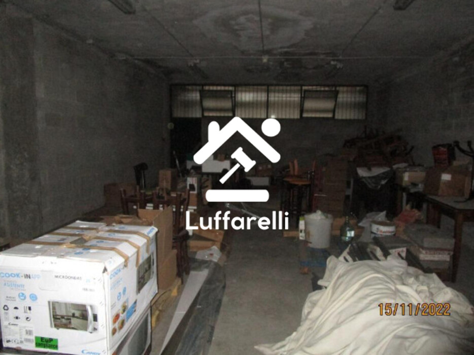 Immagine di MAGAZZINO VIA FRATELLI DI DIO – MAGENTA (MI)