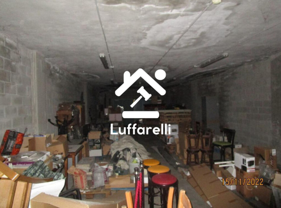 Immagine di MAGAZZINO VIA FRATELLI DI DIO – MAGENTA (MI)