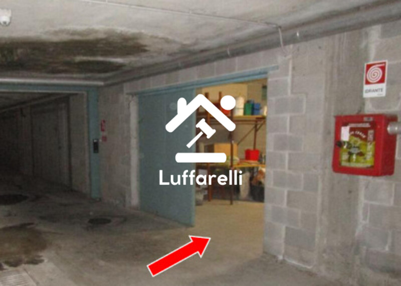 Immagine di MAGAZZINO VIA FRATELLI DI DIO – MAGENTA  (MI)
