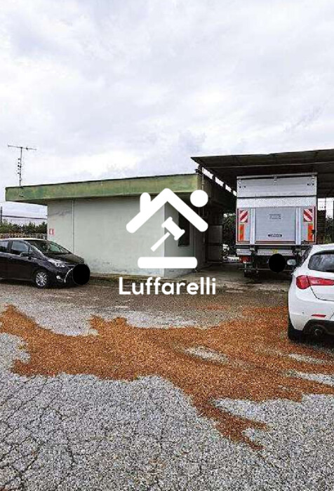 Immagine di IMPIANTO FOTOVOLTAICO E TERRENI VIA MAREMMANA – SABAUDIA(LT)