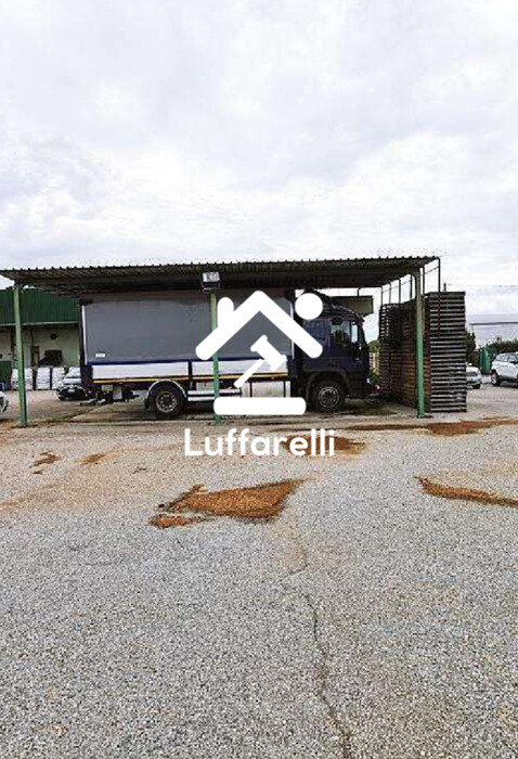 Immagine di IMPIANTO FOTOVOLTAICO E TERRENI VIA MAREMMANA – SABAUDIA(LT)