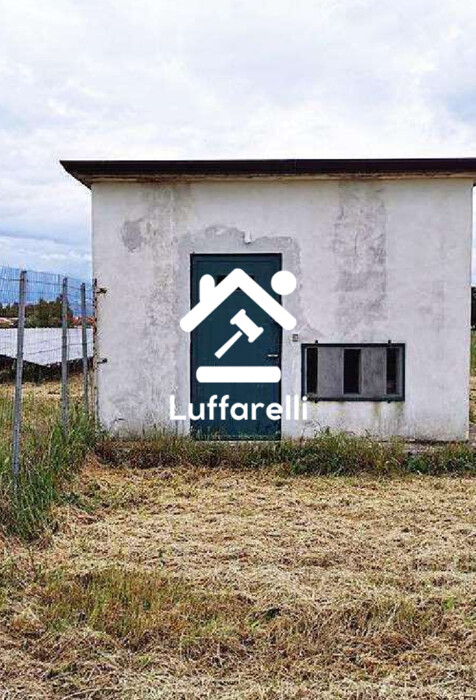 Immagine di IMPIANTO FOTOVOLTAICO E TERRENI VIA MAREMMANA – SABAUDIA(LT)