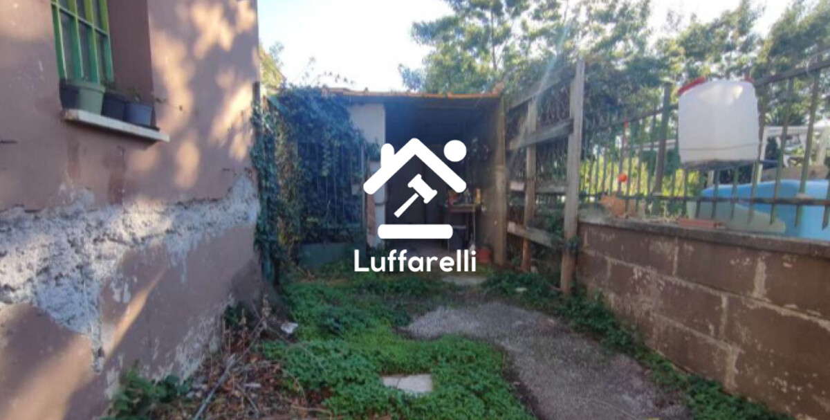 Immagine di MAGAZZINO VIA LAGO DI NEMI – MONTE COMPATRI (RM)