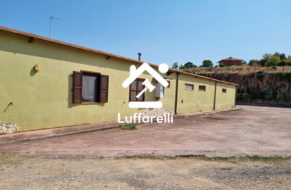 Immagine di FABBRICATO INDUSTRIALE VIA MADONNA DELLE GRAZIE – PRIVERNO (LT)