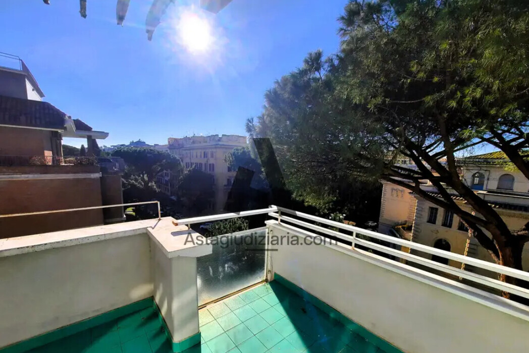 Immagine di APPARTAMENTO VIA ACHILLE PAPA – ROMA