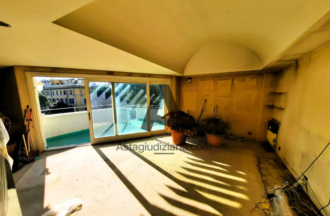 Immagine di APPARTAMENTO VIA ACHILLE PAPA – ROMA