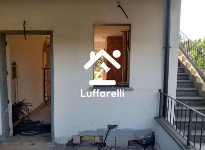 Immagine di AUTORIMESSA VIALE EUROPA – CAPRANICA (VT)