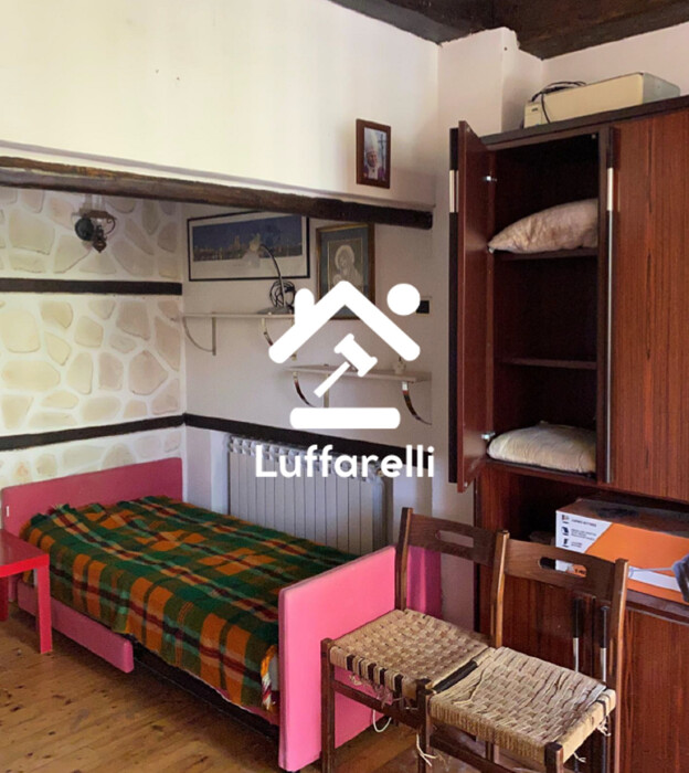 Immagine di VILLINO VIA CAMPO DI CARNE – ARDEA (RM)