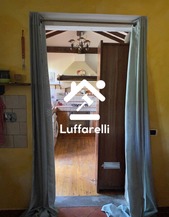 Immagine di VILLINO VIA CAMPO DI CARNE – ARDEA (RM)