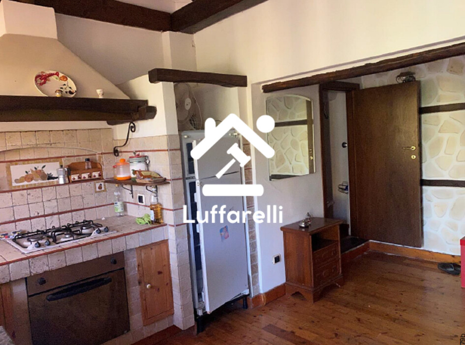 Immagine di VILLINO VIA CAMPO DI CARNE – ARDEA (RM)